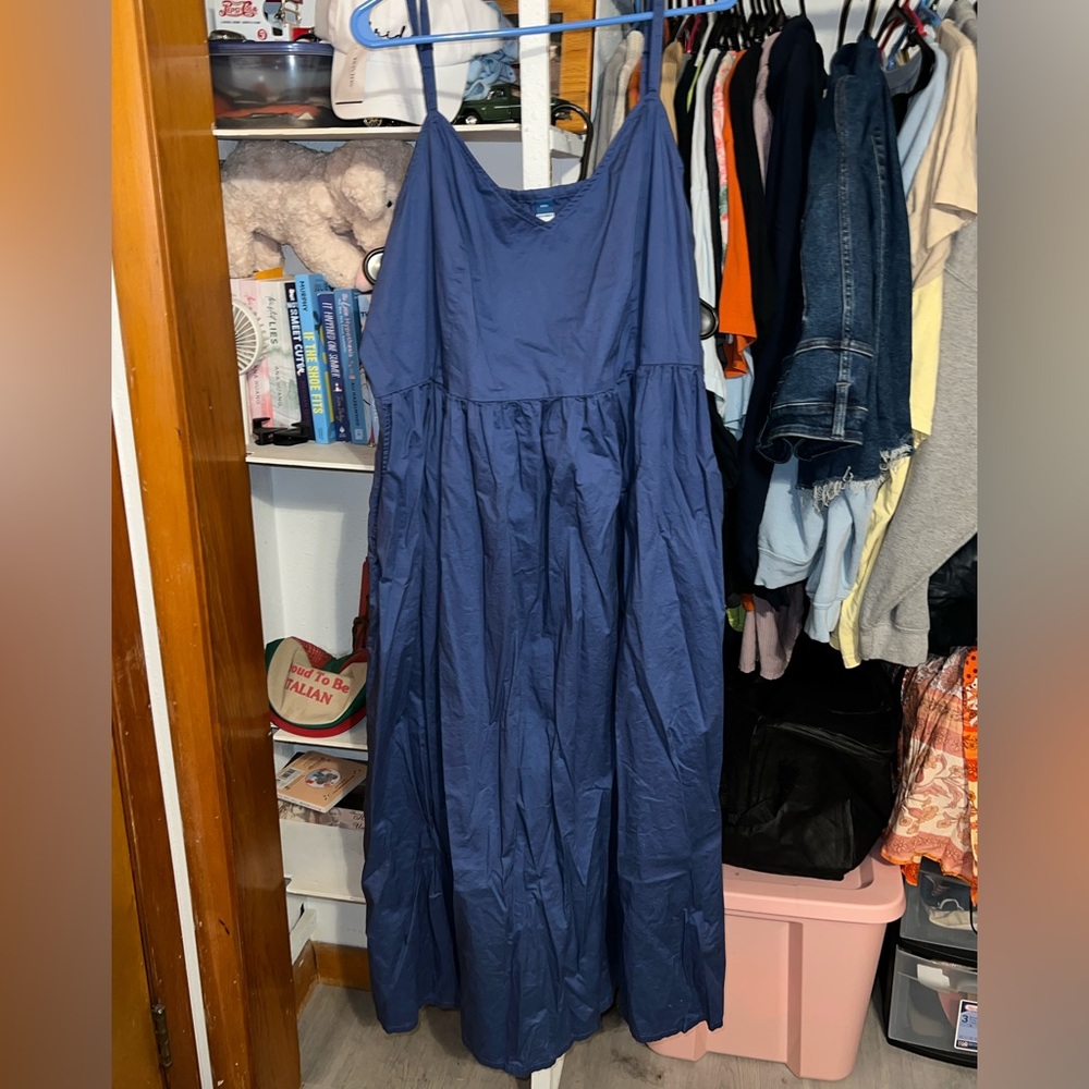 Old navy midi dress with pockets